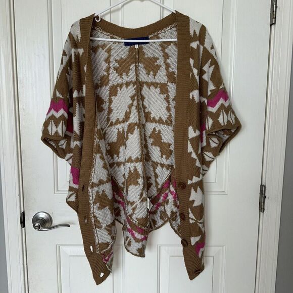 Woman’s Aztec Print Knit Sweater Short Sleeve Poncho Shawl Brown Pink White Sz M - Picture 8 of 9